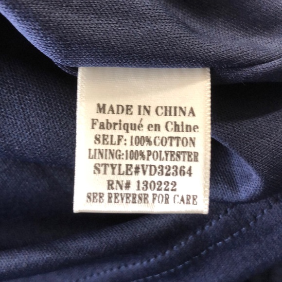 ❤️Super cute Navy cold shoulder ruffle dress❤️ - Picture 2 of 5